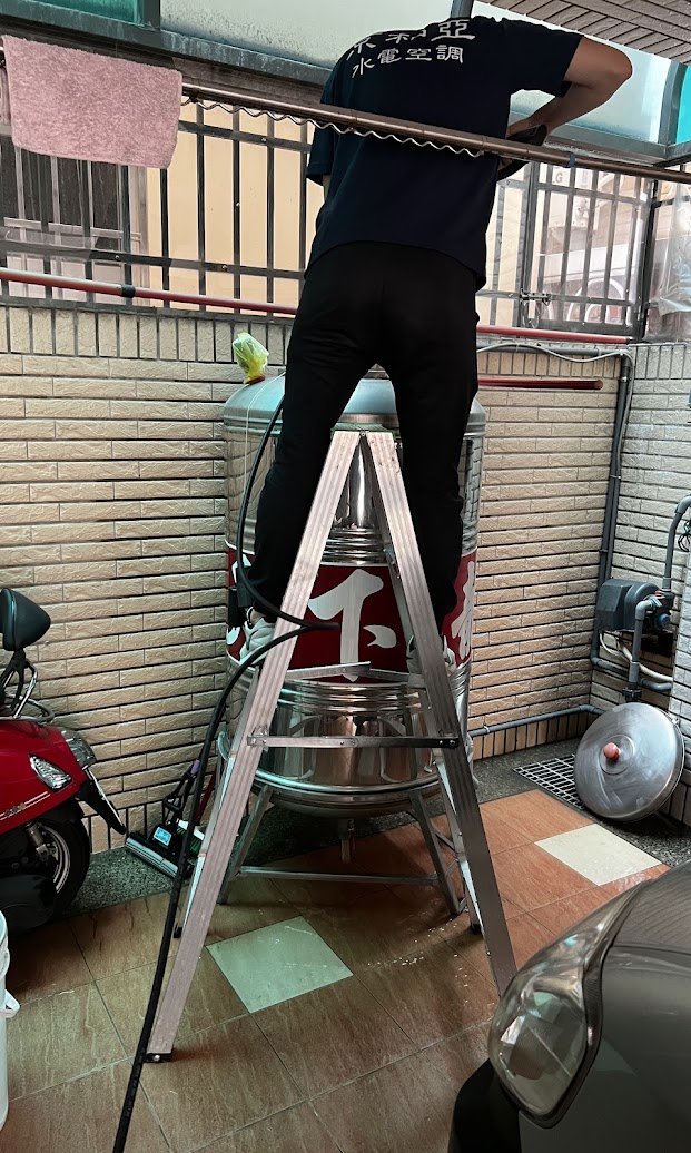高雄水塔更換施工過程 京和亞水電空調